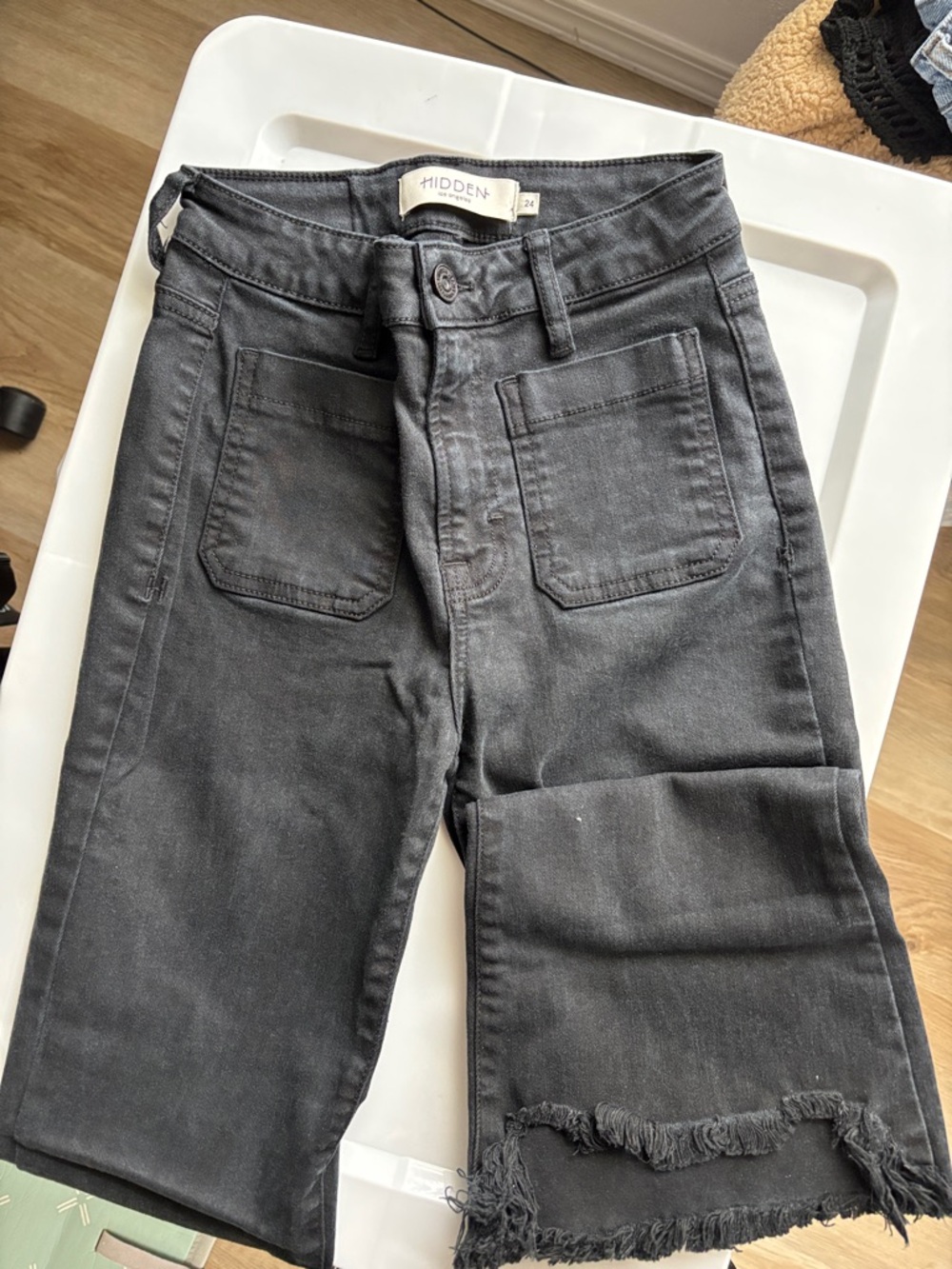 Hidden Women's Black Cropped Fringe Hem Jeans